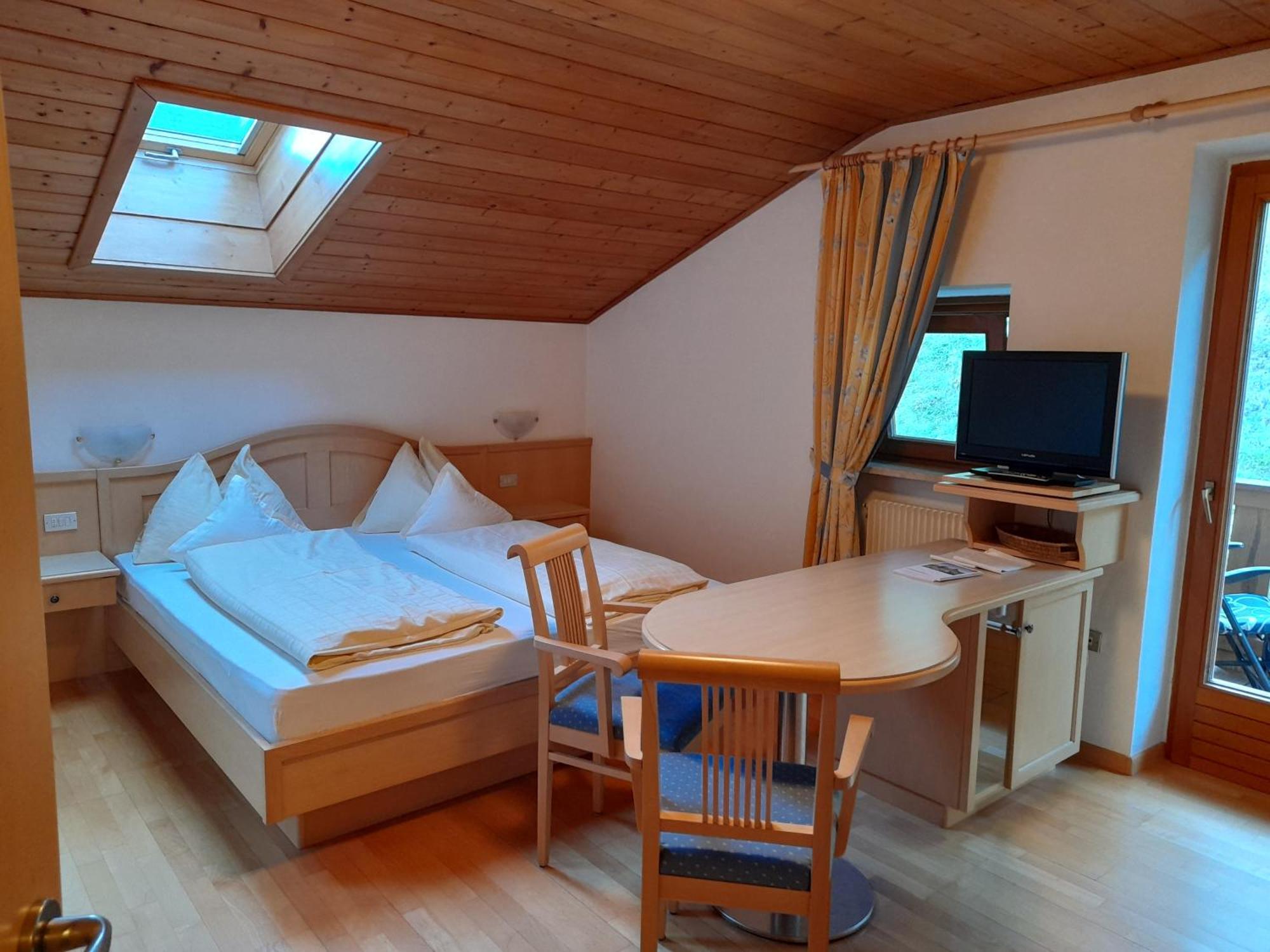 Appartements Kirchtalhof Лана Екстериор снимка