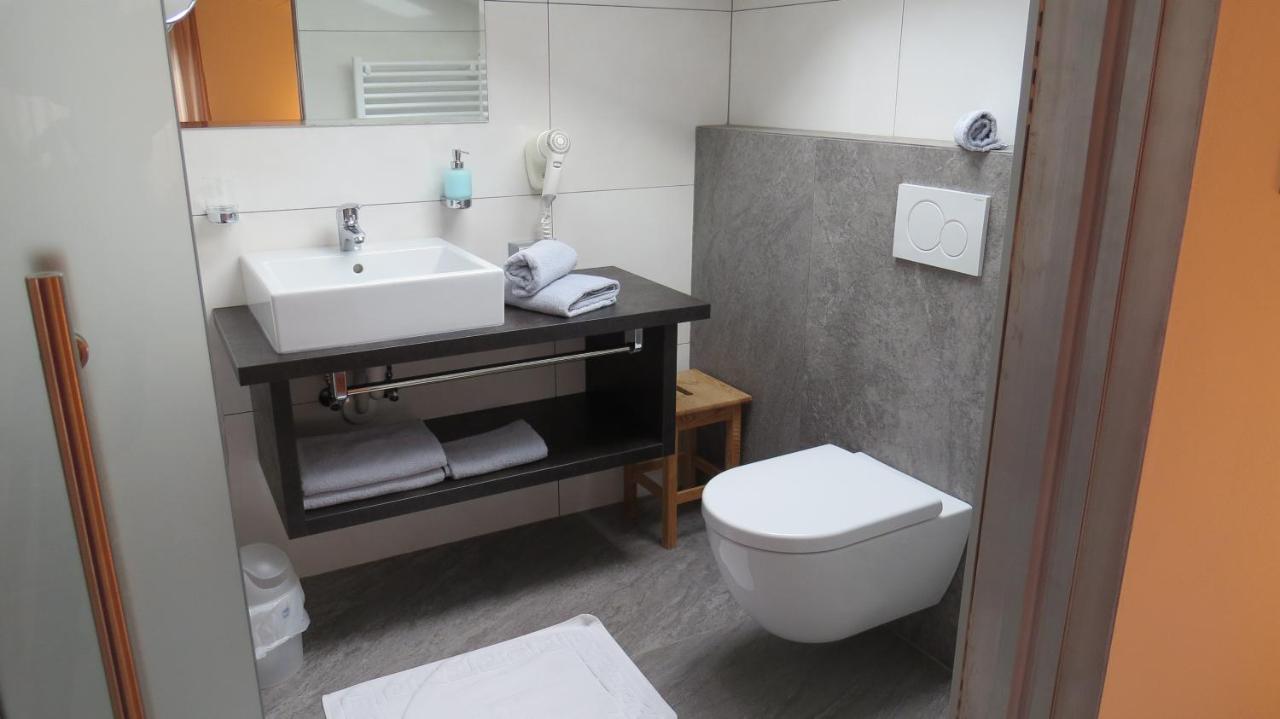 Appartements Kirchtalhof Лана Екстериор снимка